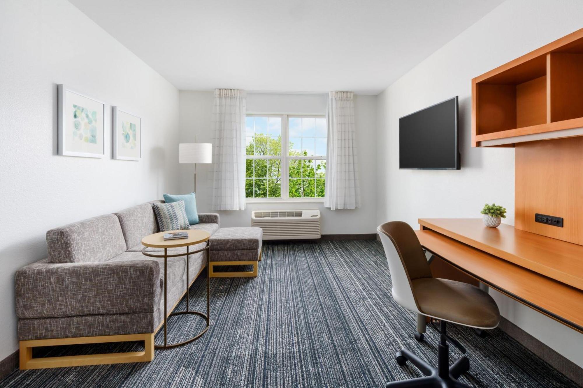 Towneplace Suites Manchester-Boston Regional Airport Exteriör bild