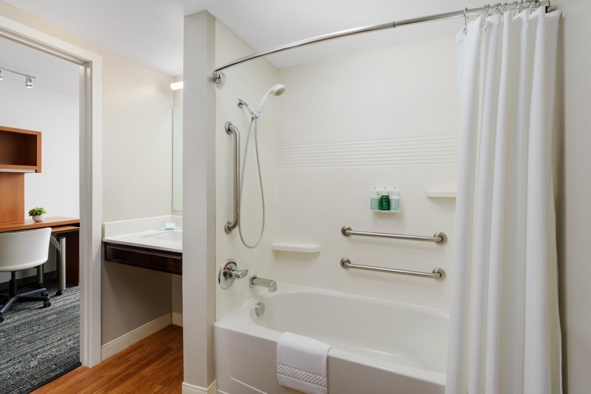 Towneplace Suites Manchester-Boston Regional Airport Exteriör bild